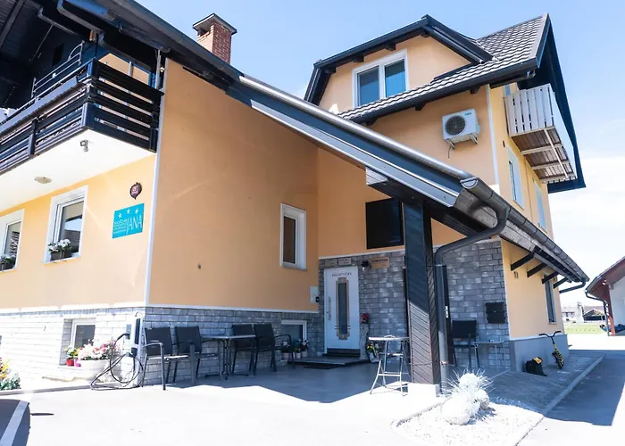 Rooms & Apartments Jana